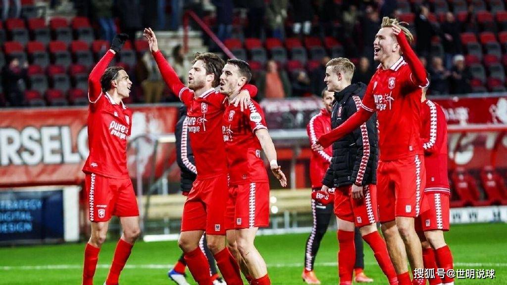 包含拉齐奥迎荷甲关键赛,国际比赛日队长鼓劲,更衣室稳定,赛季目标并未改变的词条-半岛娱乐体育