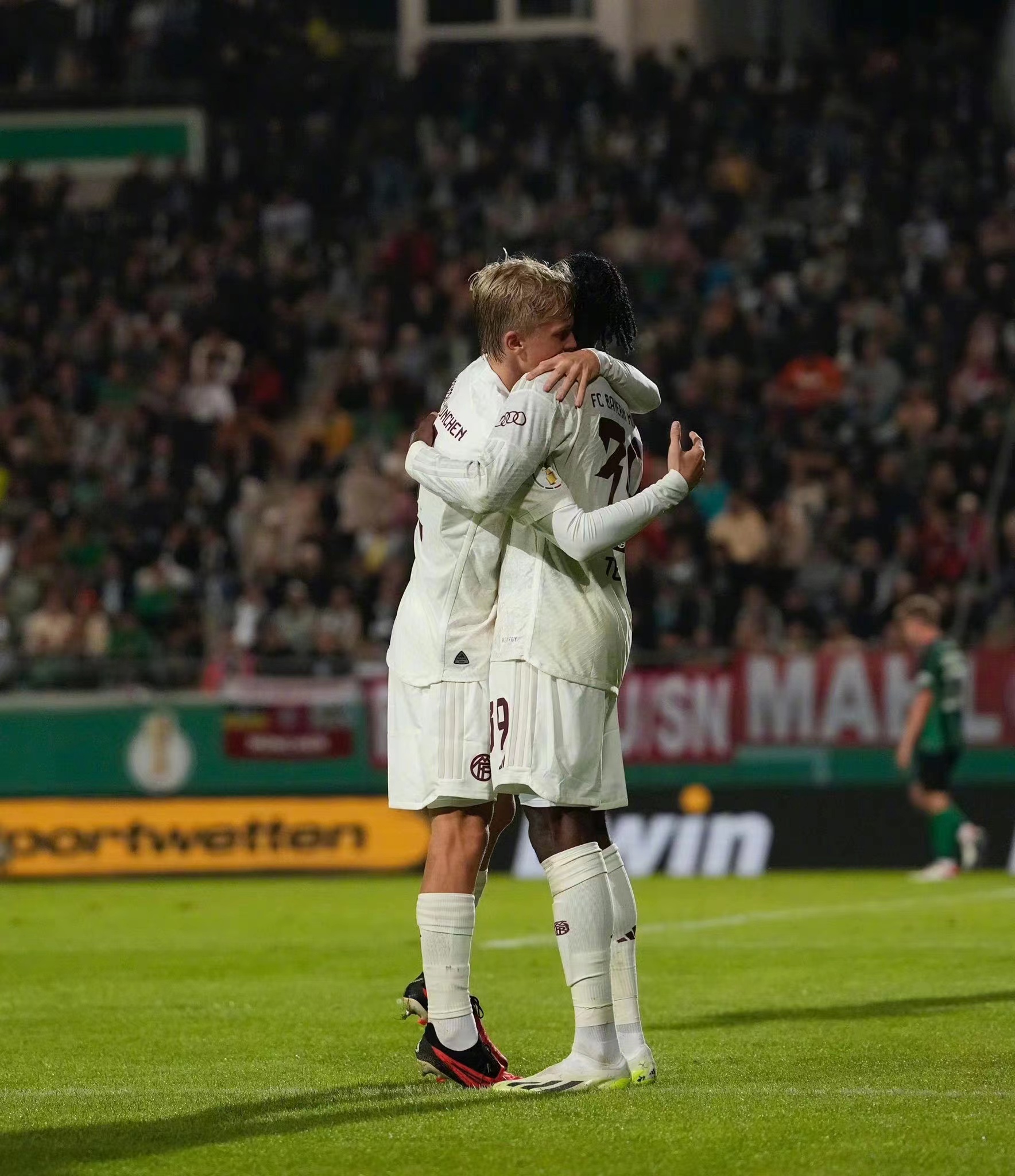 夏洛特黄蜂今晨防线松动,志在德国杯名次提升,目标明确,资深球员宣示担当的简单介绍-半岛体育