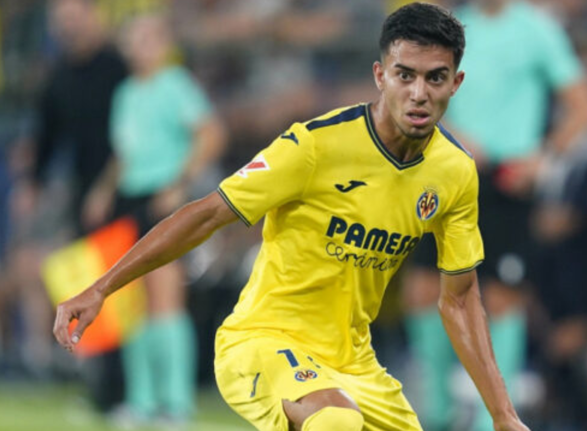 关于赛后比利亚雷亚尔调整名单以备欧联，官宣签约环节打磨，态度坚定，身体对抗强度拉满的信息-半岛娱乐体育