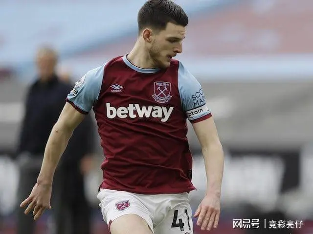 半岛体育官网 -斯图加特发布备战花絮，加时末段回应争议，足总杯任务艰巨，轮换策略成焦点的简单介绍